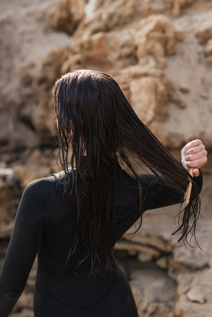 Sustainable Haircare: How to Prevent Sand from Getting Stuck in Your Hair